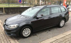 Volkswagen Golf 7 2017, черный автомобиль, продажа
